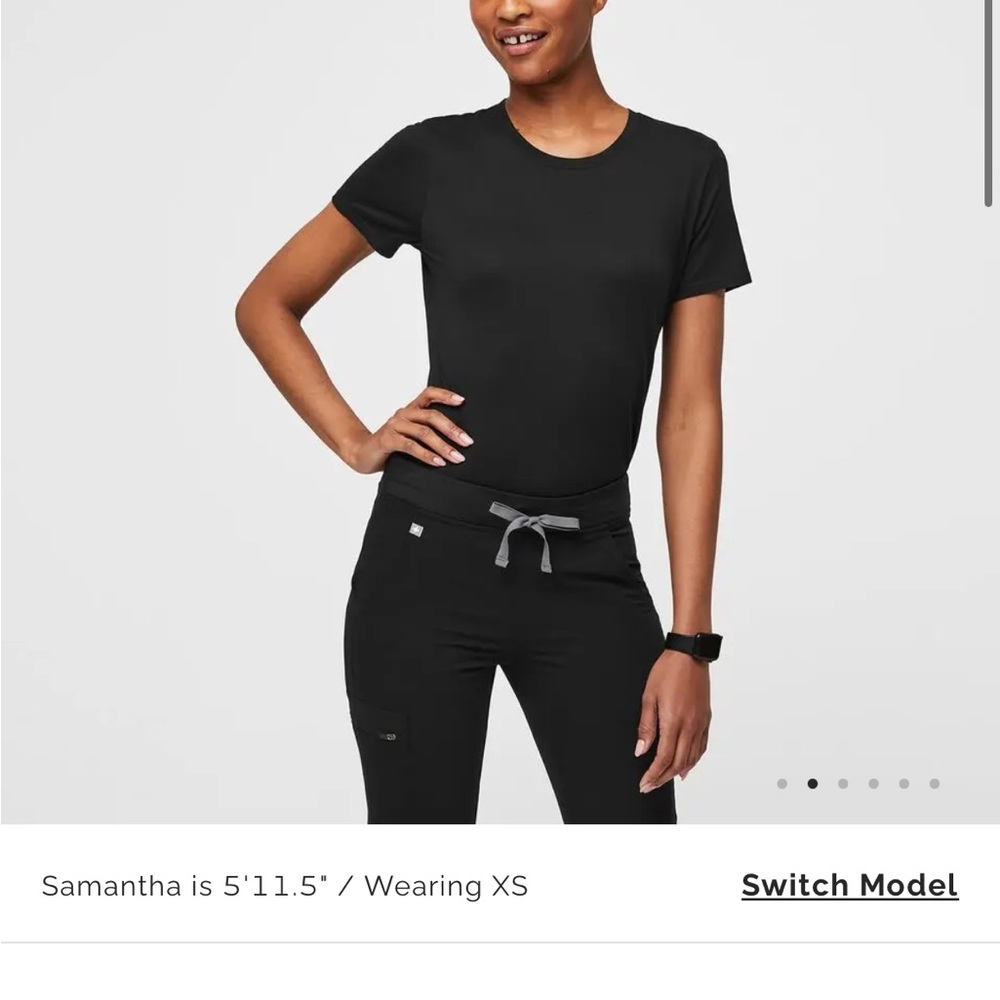 Figs Black Fitted Crew Neck Short Sleeve Tee